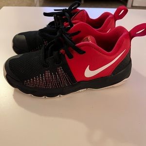 Nike Hustle Quick Shoes